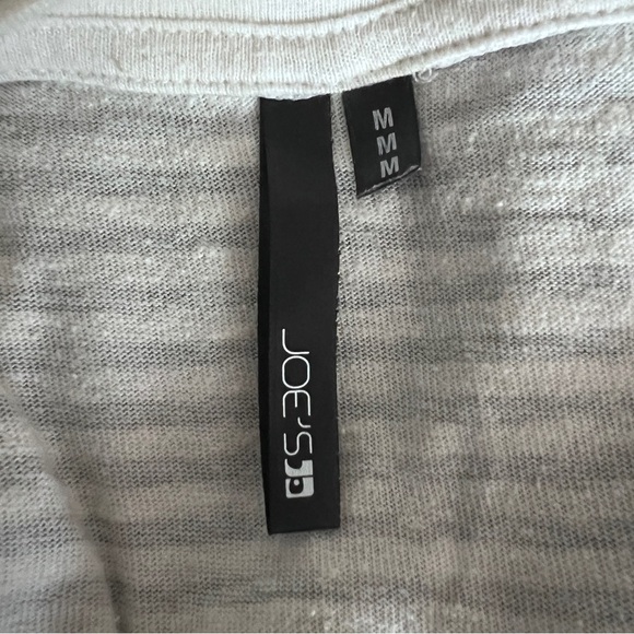 Joe's Jeans Fitted Short Sleeve White and Gray Striped Tee Size M EUC - Picture 4 of 5